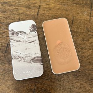 Seint highlight in WALNUT